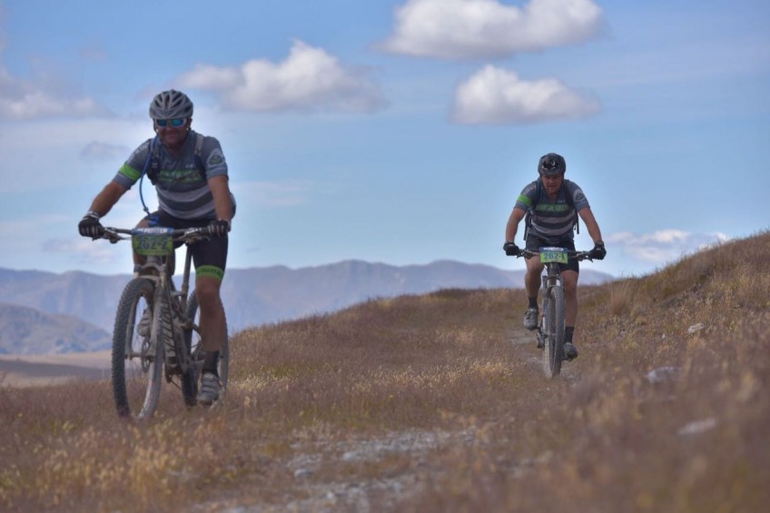 KAPITI COAST RIDER BATTLES COLLAPSED REAR WHEEL TO FINISH QUEEN STAGE