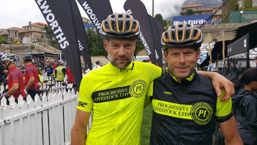 PIONEER GRAND MASTERS CHAMPIONS START STRONG AT ABSA CAPE EPIC