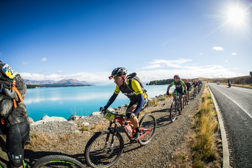 FLYING ITALIAN CONQUERS BEN OHAU AND WINS 4-DAY-TRAVERSE AT THE PIONEER